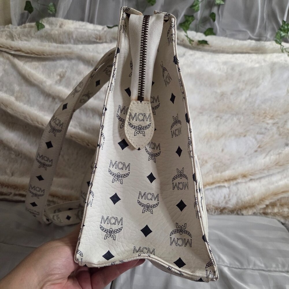 MCM White & Black Monogram Print Large Tote Bag - Picture 3 of 14